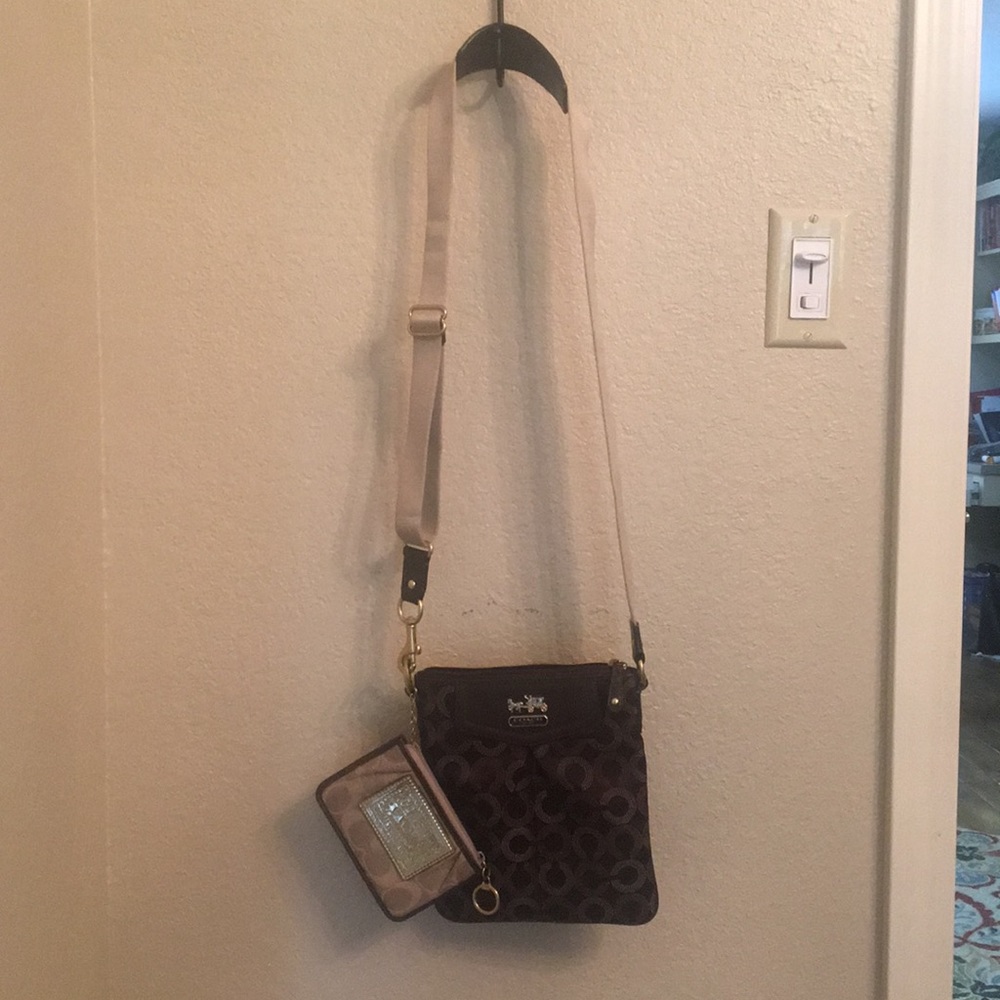 Coach Brand shoulder bag & detachable coin purse